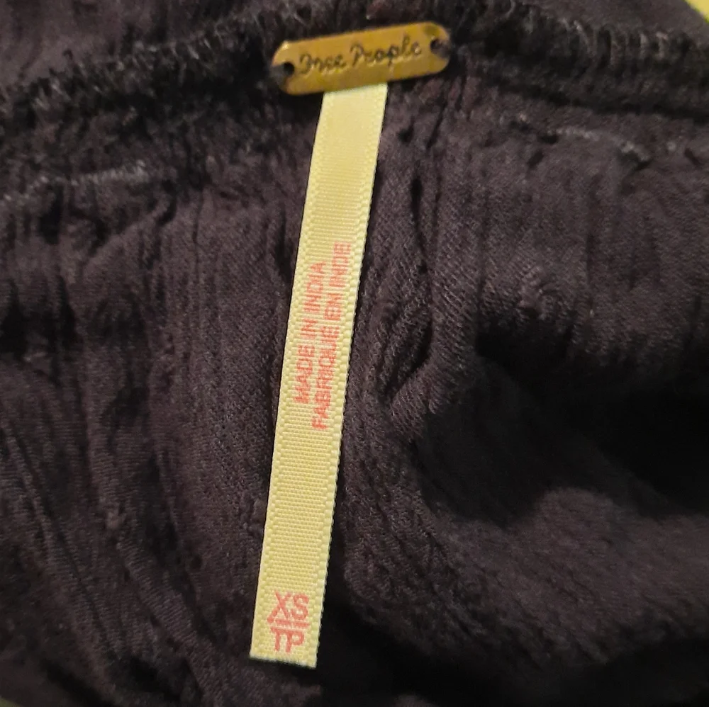 Free People Sweet Roses Pullover Blouse Navy XS - Picture 4 of 11